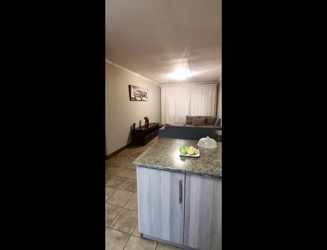 2 BEDROOM PROPERTY TO RENT IN HECTORTON